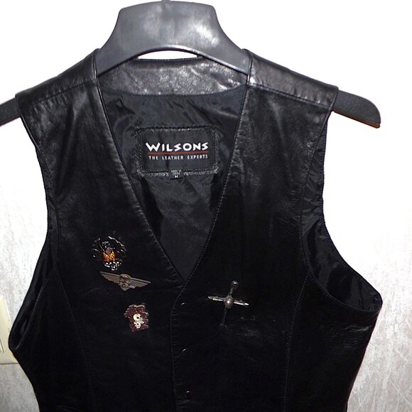 Wilsons Men’s Medium Black Leather Biker Vest w/4 Skull Pins - Picture 2 of 9
